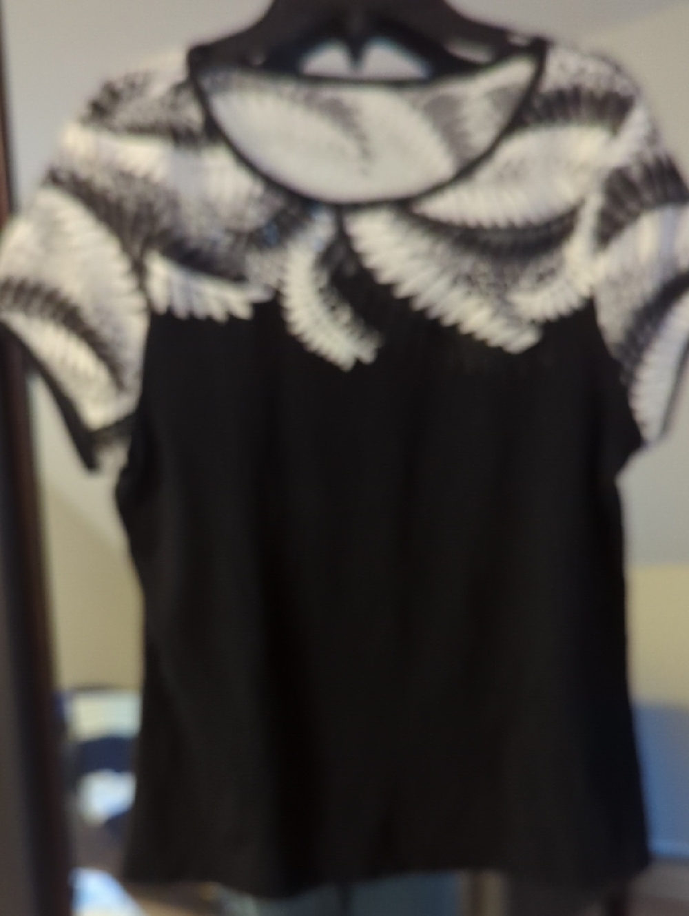 White House Black Market Black and White Mesh  Short Sleeve Women's Top Size M